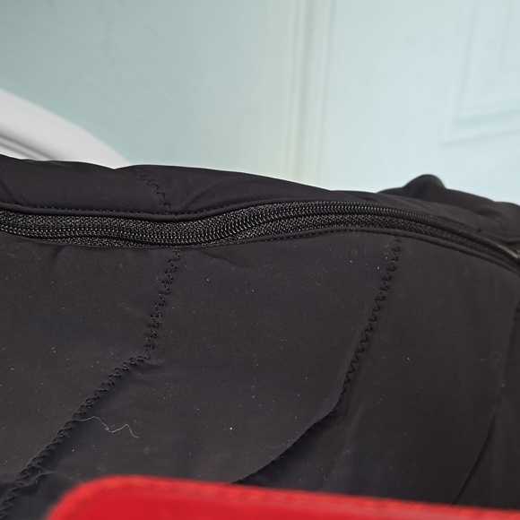 HALARA Black Quilted Jacket - Picture 4 of 7